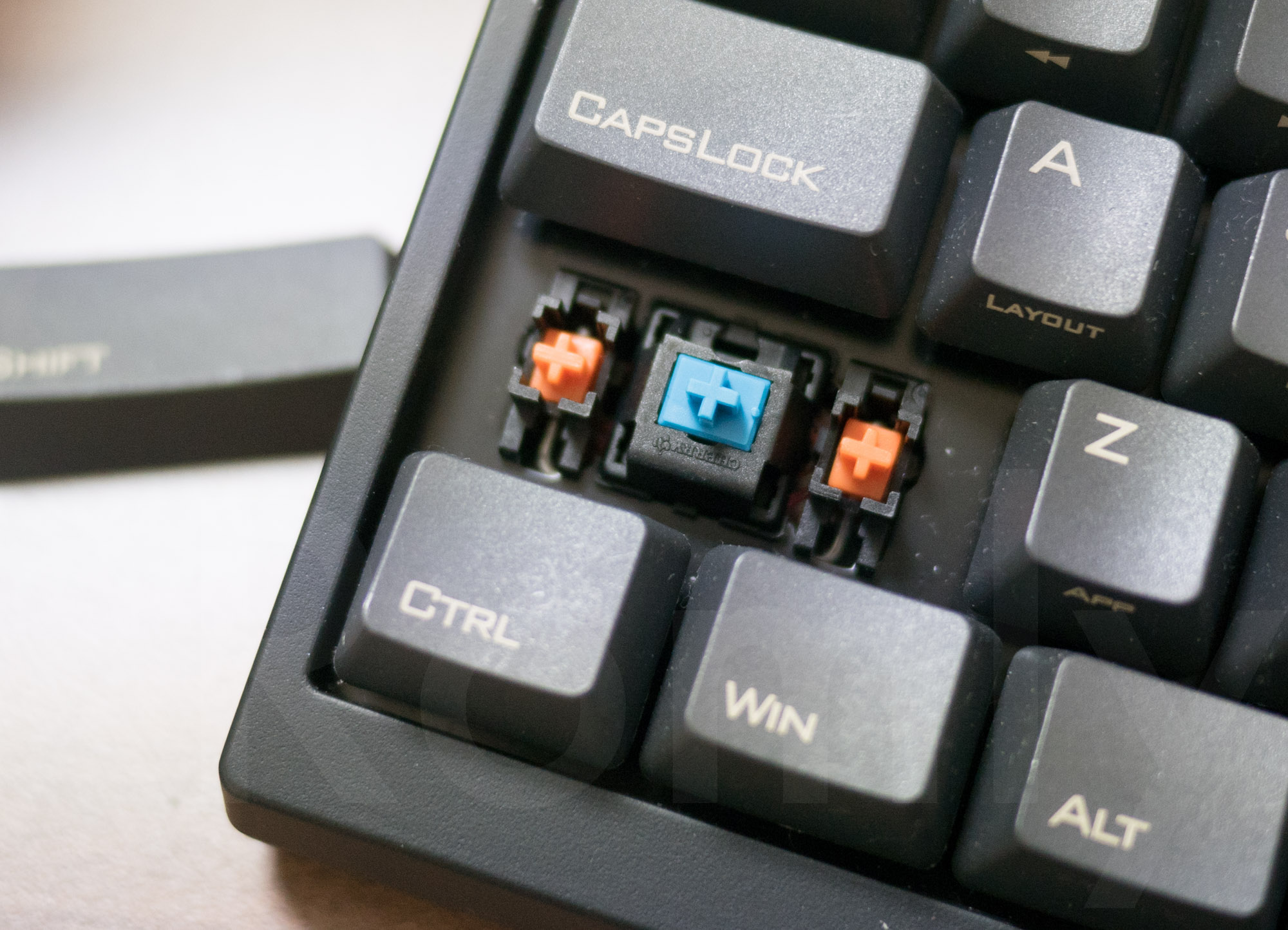 Minivan Mechanical Keyboardのスタビライザーの取り付け方 Romly