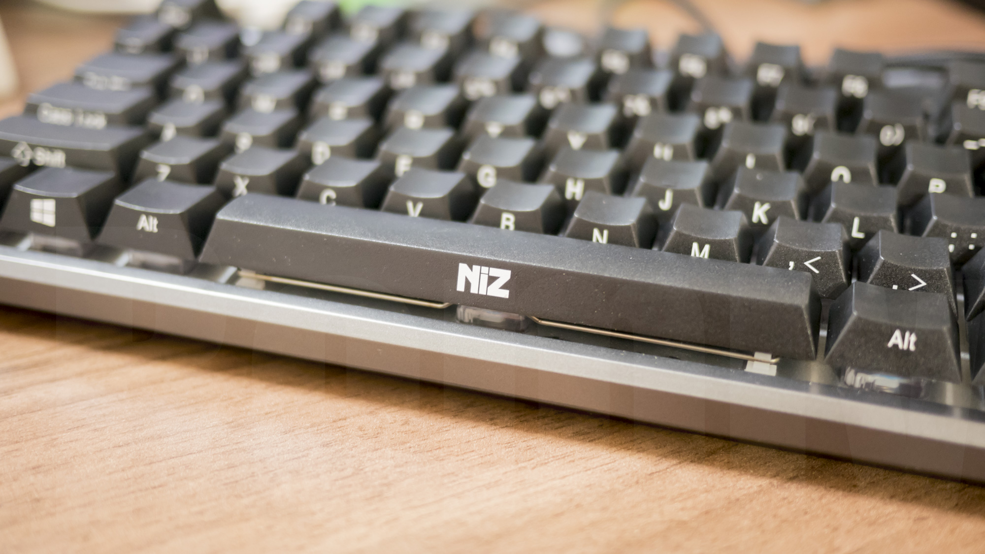 NiZ plum keyboard 側面