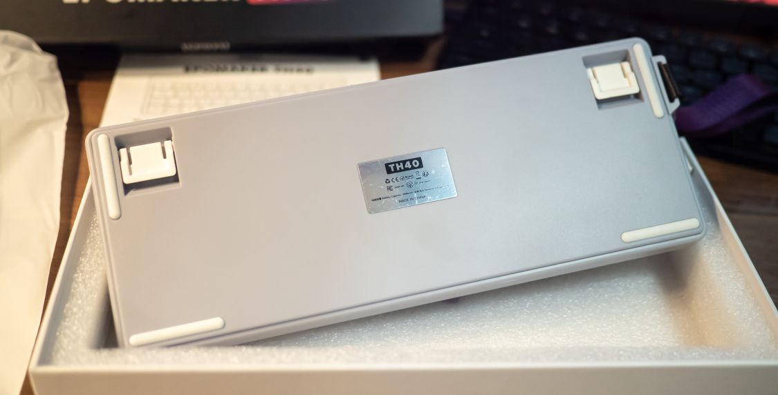 Epomaker TH40 本体底面